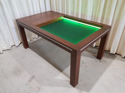 Bordspeltafel met gekleurd led.